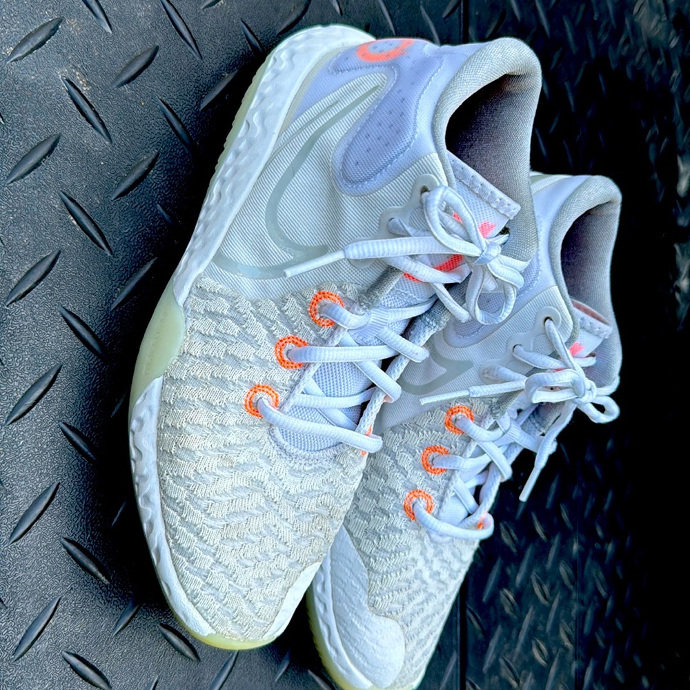 Nike KD Trey 5 VIII White Total Orange